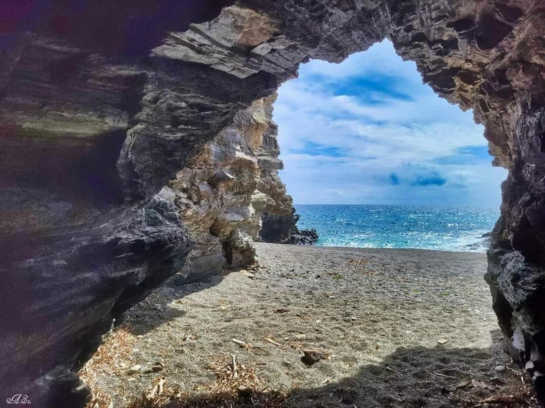 Livikon Studios & Rooms Rodhákinon Dış mekan fotoğraf